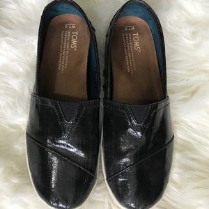 TOMS Classic SZ 7 1/2 W Black Metal Hardware Logo